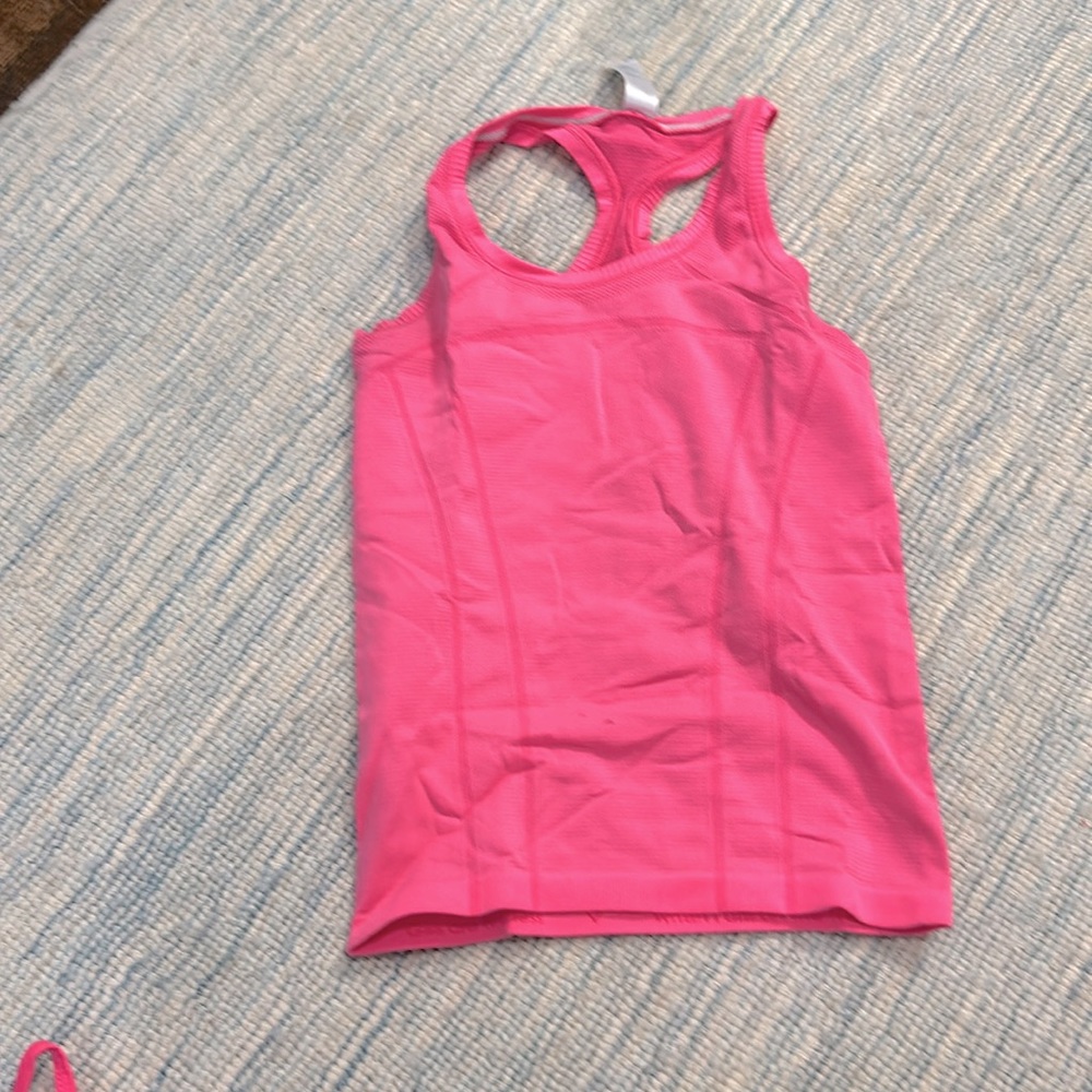 Pink ivivva tank - rare
